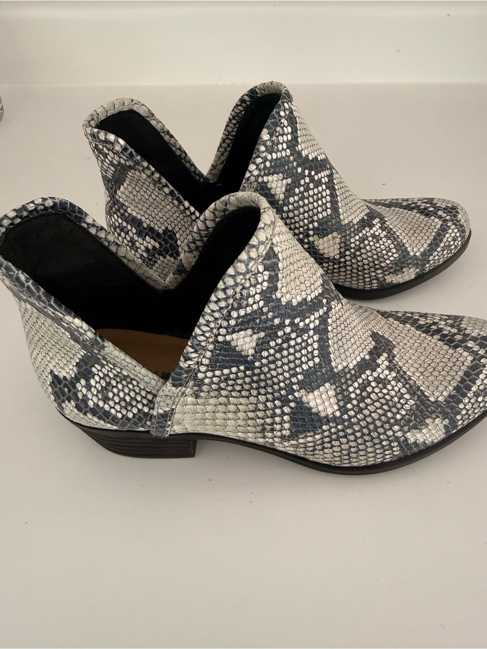 Lucky Brand Snake-Print V-Cut Ankle Booties - White & Gray